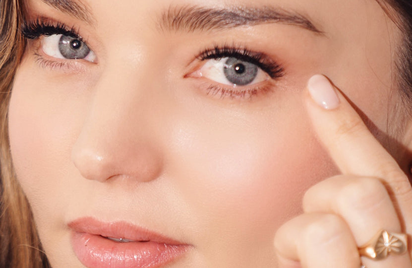 Micro needling eyelids